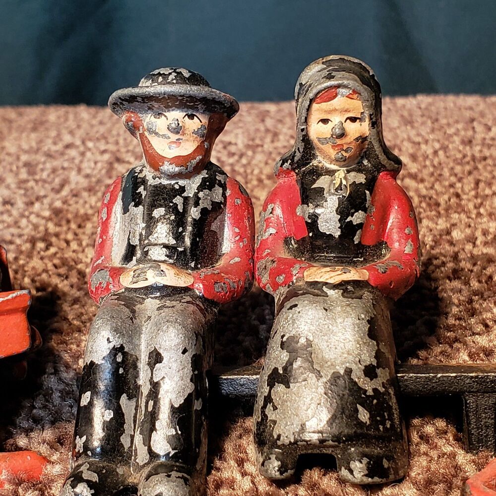 VTG Cast Iron Amish Mennonite Family Figurines School Church Yard (8 piece set) - Picture 6 of 10